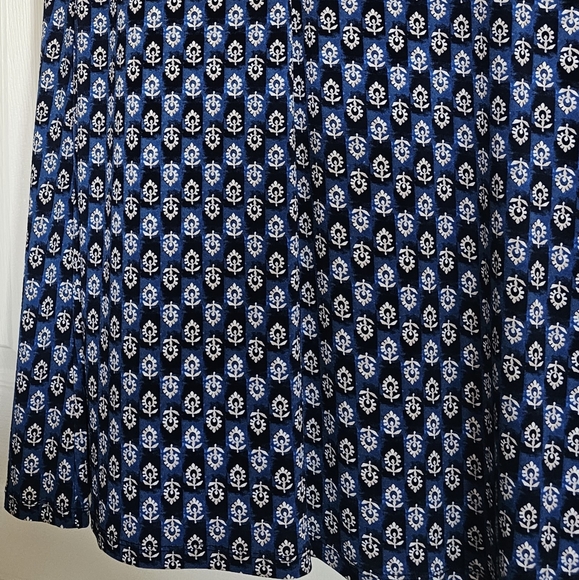 Tommy Hilfiger women's dress. Size 1x. Never worn. - Picture 3 of 3